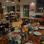 Hotel Contact Le Minervois - & Restaurant Au Nord De Carcassonne Caunes-Minervois