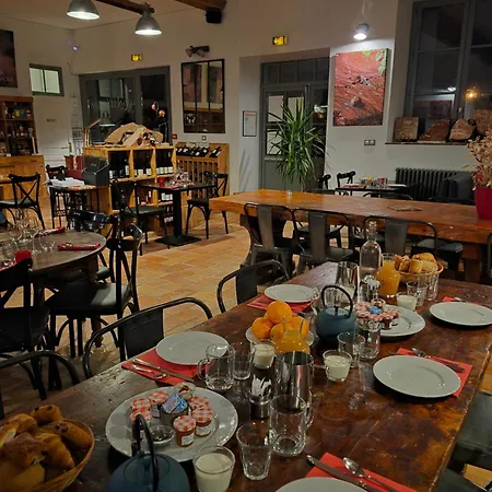 Hotel Contact Le Minervois - & Restaurant Au Nord De Carcassonne Caunes-Minervois