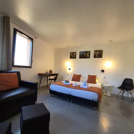 Hotel Contact Le Minervois - & Restaurant Au Nord De Carcassonne