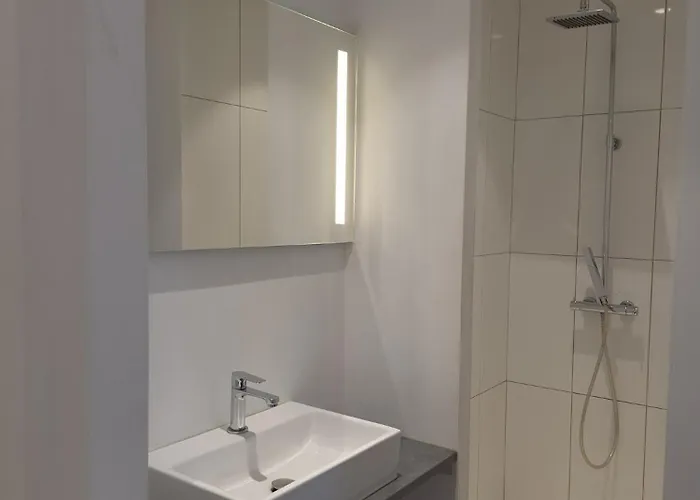 Contact Le Minervois - & Restaurant Au Nord De Carcassonne Hotell Caunes-Minervois