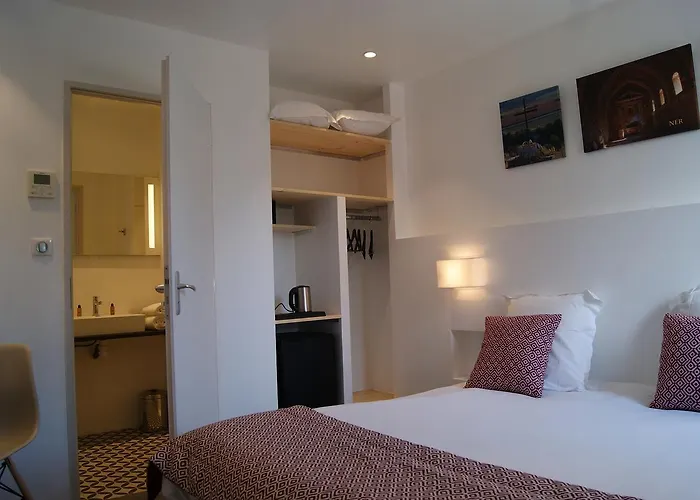 Contact Le Minervois - & Restaurant Au Nord De Carcassonne Hotell 3*